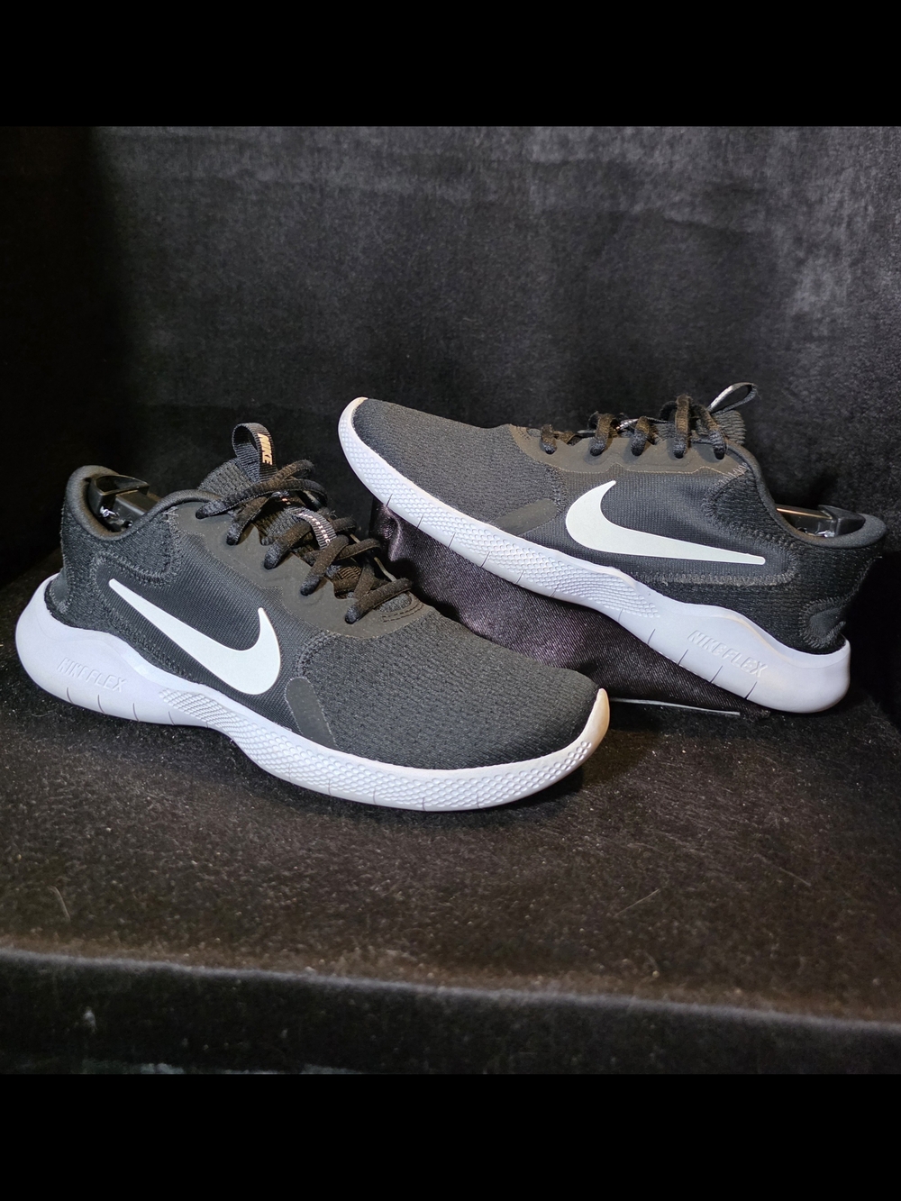 Nike Womens Black and White Running Shoes Size 7.5
